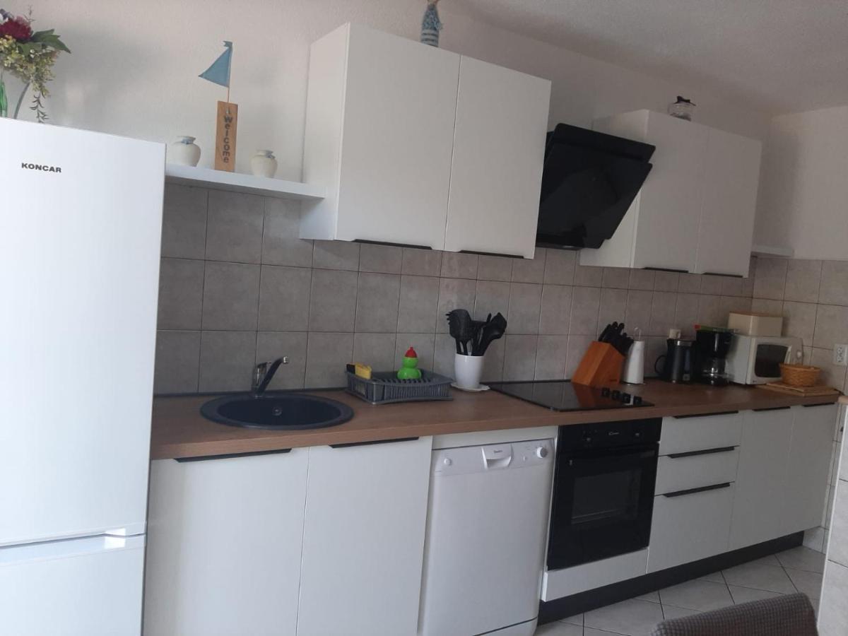 Apartment Marko Kastela Bagian luar foto