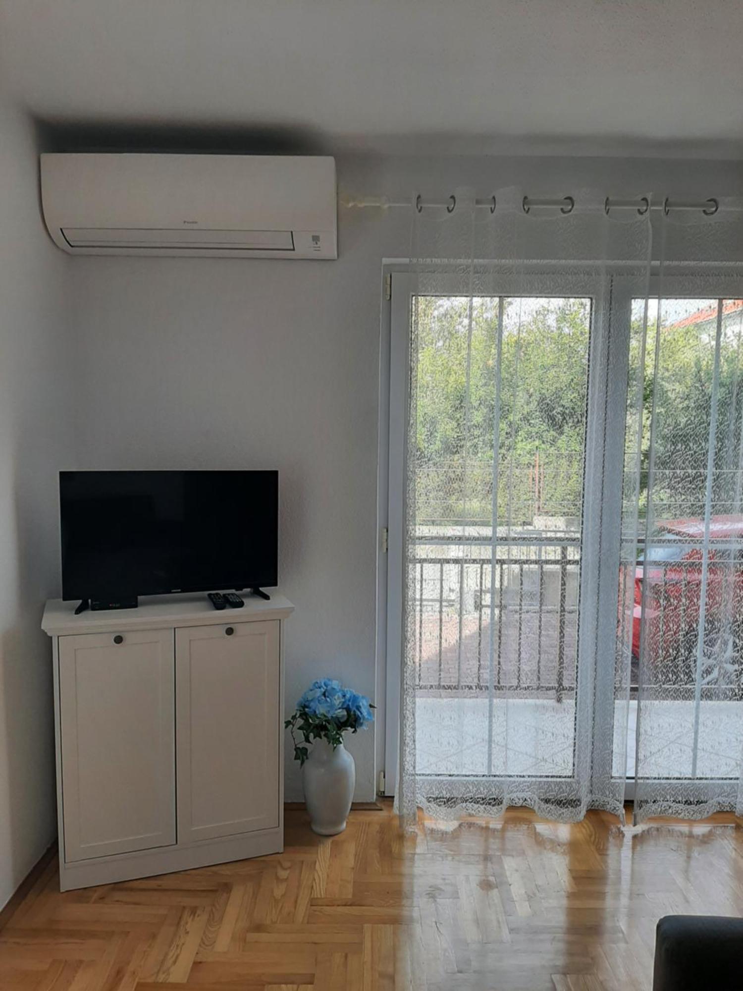 Apartment Marko Kastela Bagian luar foto