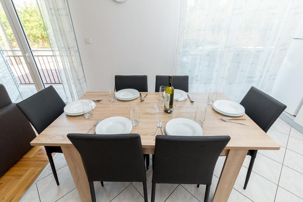 Apartment Marko Kastela Bagian luar foto