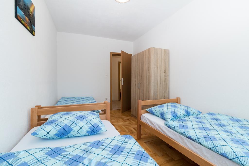 Apartment Marko Kastela Bagian luar foto
